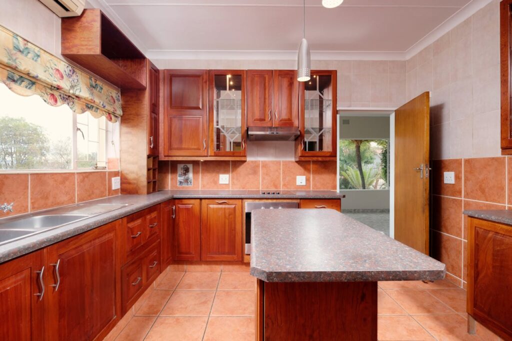 well-ventilated-kitchen