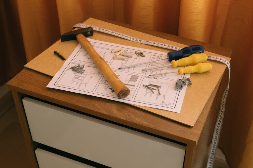 measuring-cabinet-and-blueprint