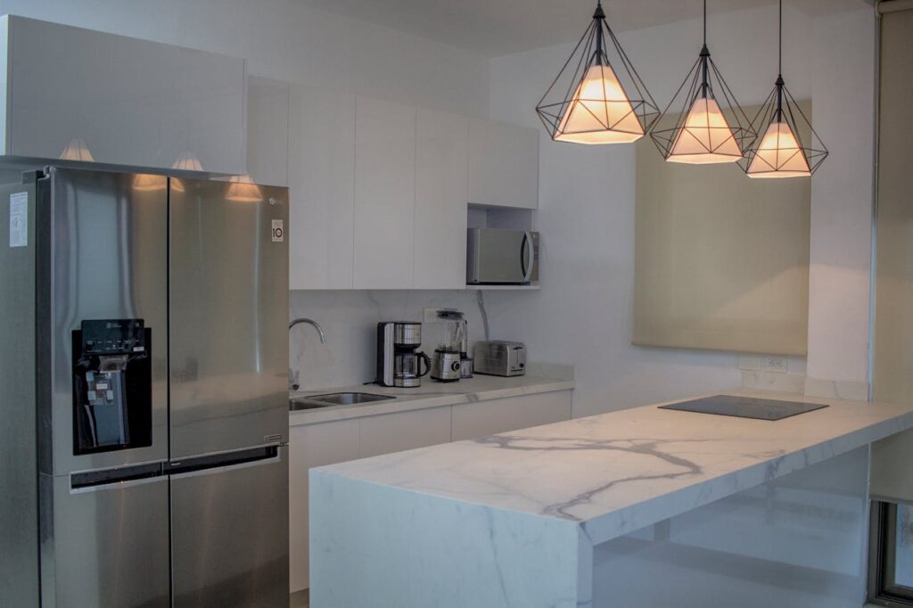 kitchen-with-dim-lighting
